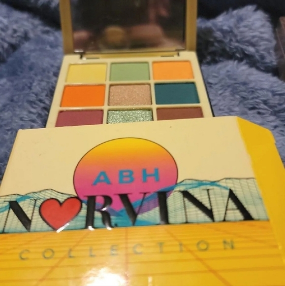 Anastasia Beverly Hills Bundle - Picture 2 of 7